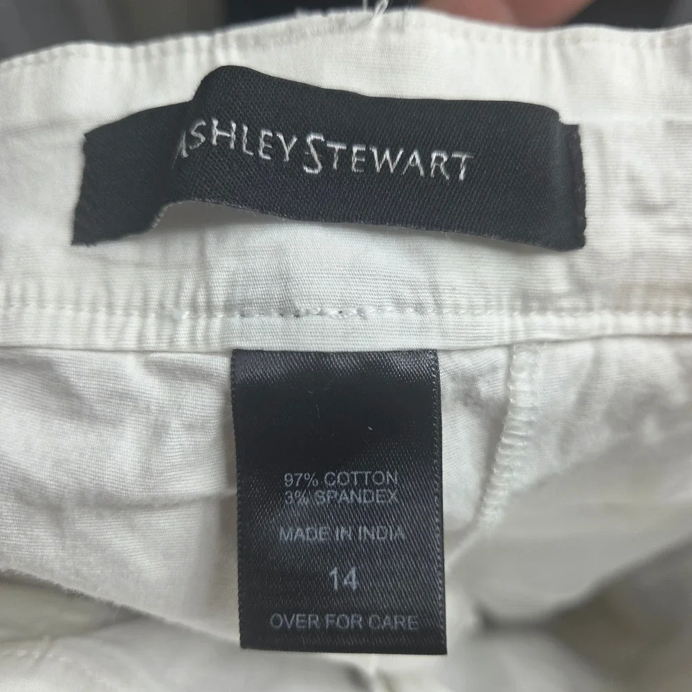 Ashley Stewart White Cargo Shorts Womens 14 Stretch Cotton Utility Knee Length